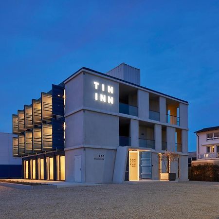 Tin Inn - Erkelenz - Das Hotel Aus Hochwertig Ausgebauten Ueberseecontainern Zewnętrze zdjęcie